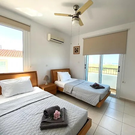 Hébergement de vacances Athena Dps01 *